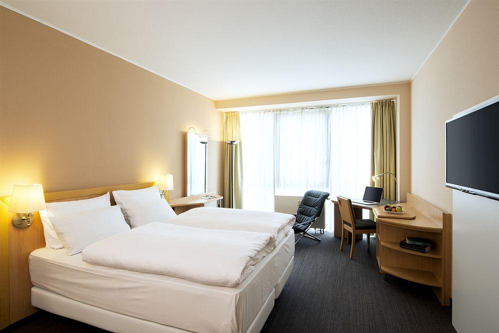 Nh Duesseldorf City Exterior photo