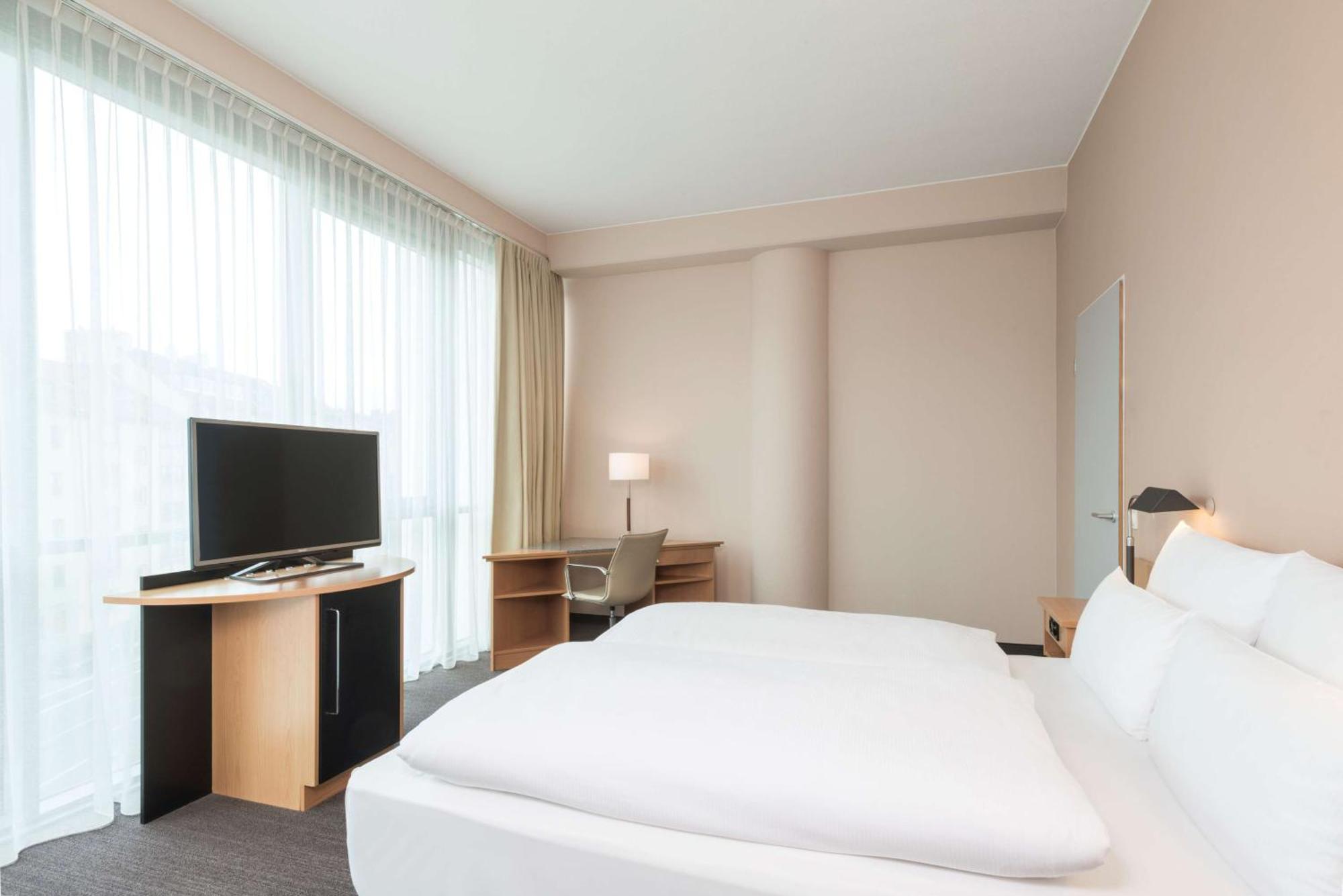 Nh Duesseldorf City Exterior photo